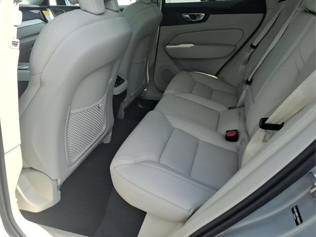New 2026 Volvo XC60 B5 Ultra w/ Protection Package Premier AWD/4WD image 11