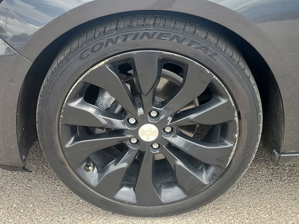 Used 2017 Chevrolet Malibu Premier w/ Premier Sun and Wheel Package FWD image 17