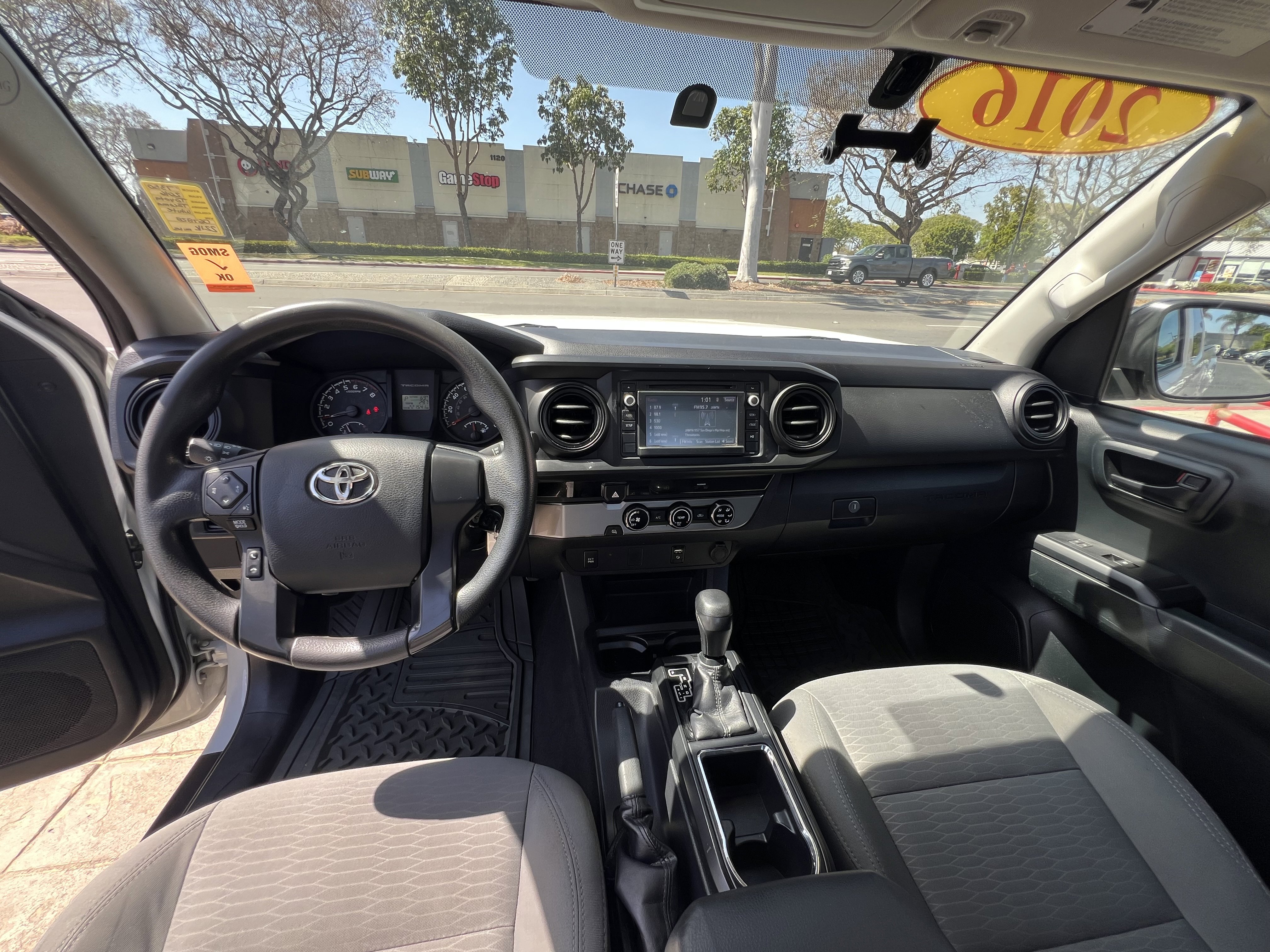 Used 2016 Toyota Tacoma SR RWD image 15