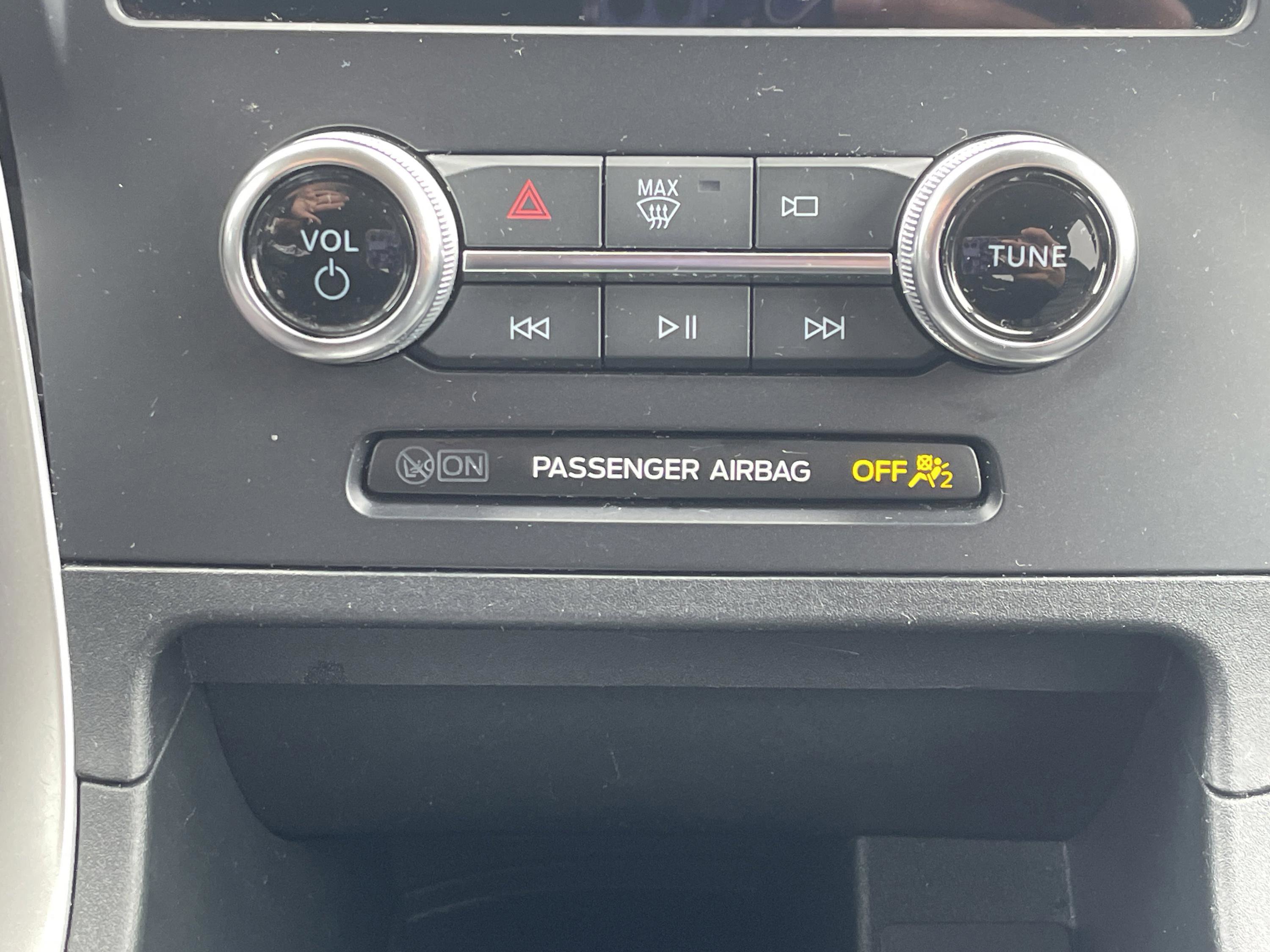 Used 2024 Ford Edge SEL image 19