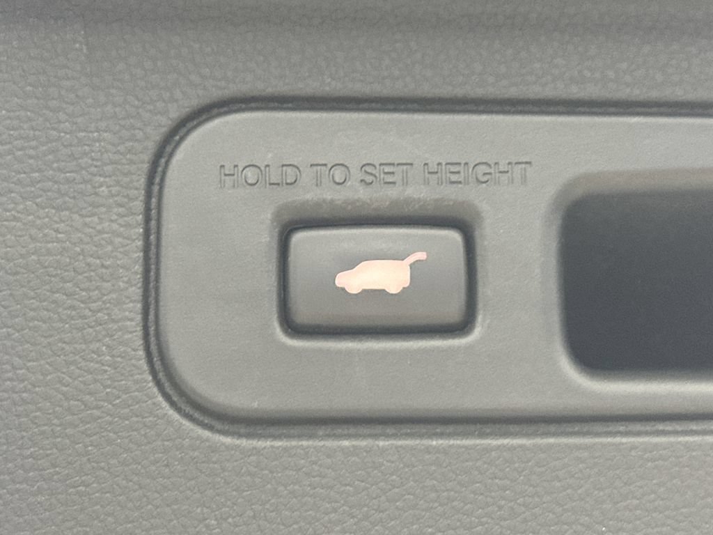 Used 2023 Honda Pilot Elite image 19