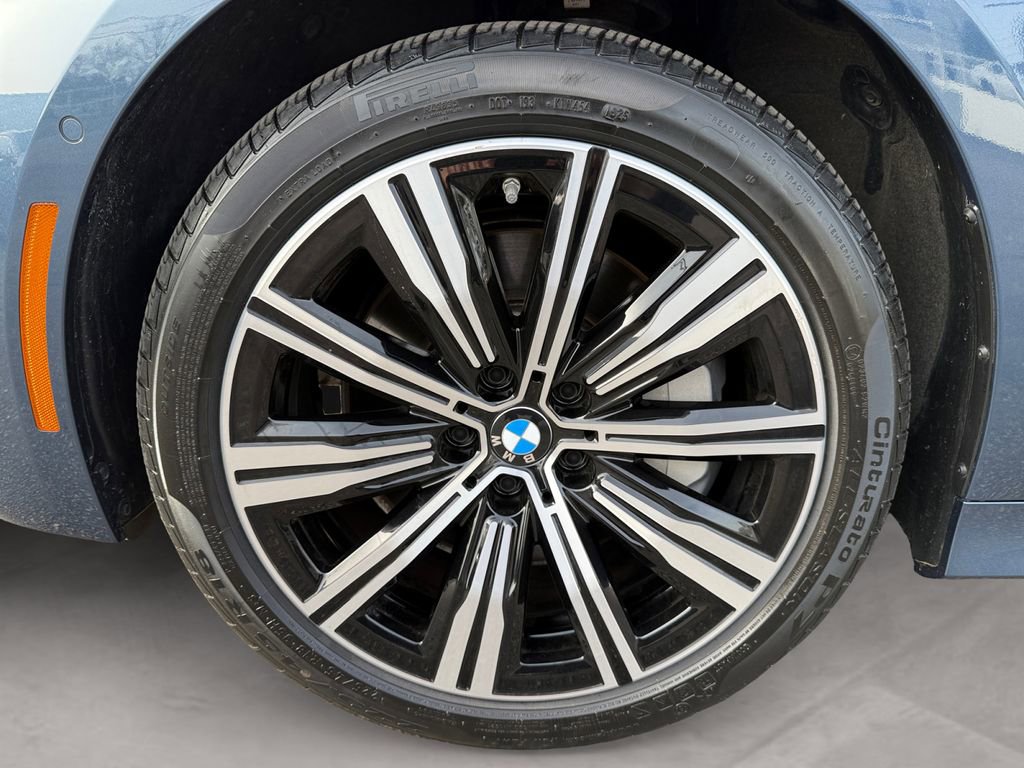 Certified 2025 BMW 330i xDrive Sedan image 14