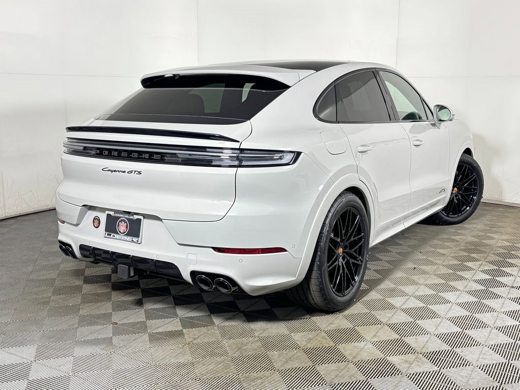 New 2026 Porsche Cayenne GTS image 7