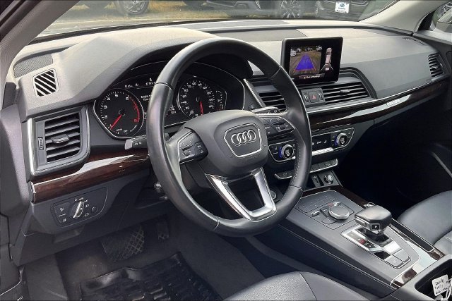 Used 2019 Audi Q5 2.0T Premium Plus w/ Convenience Package AWD/4WD image 14