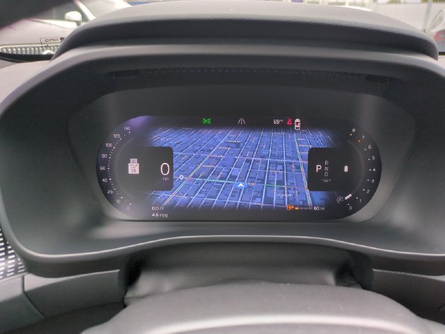 Certified 2023 Volvo XC40 B5 Plus w/ Protection Package Premier AWD/4WD image 15