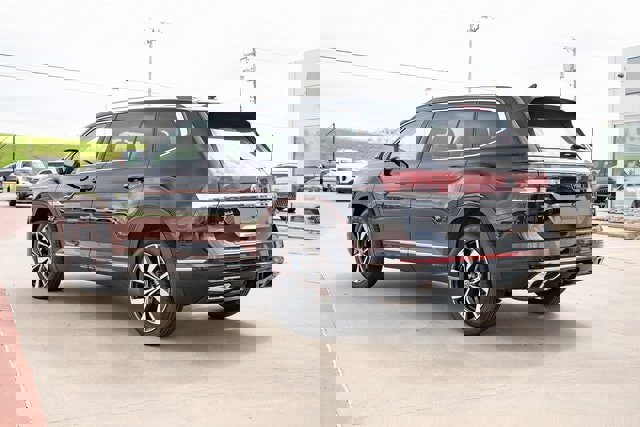 New 2026 Volkswagen Atlas SEL Premium R-Line image 4