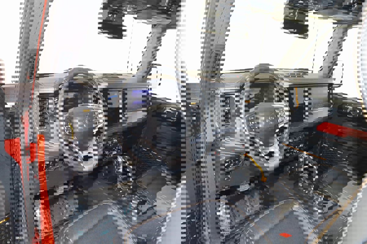 Used 2024 Ford Bronco Badlands image 27