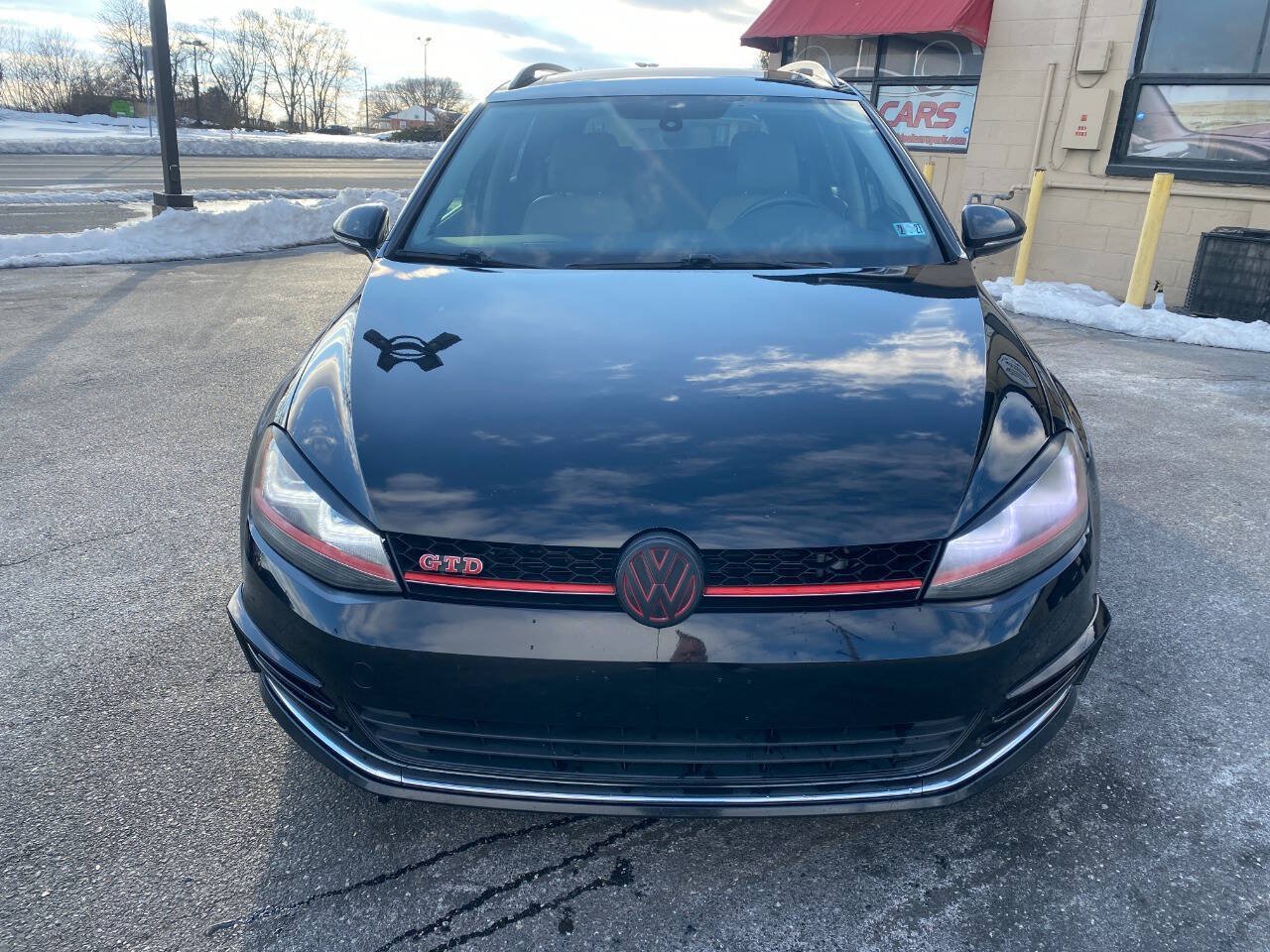 Used 2015 Volkswagen Golf TDI SE FWD image 8