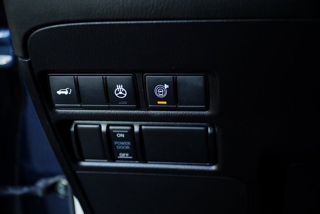 Used 2022 Nissan Armada Platinum w/ Captain's Chairs Package image 25