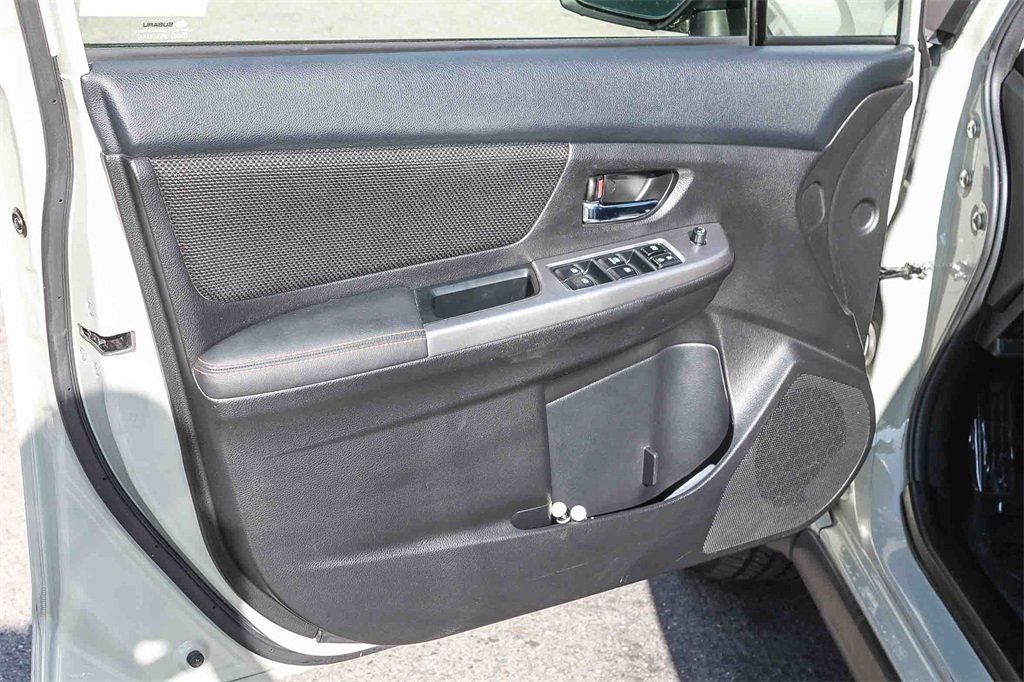 Used 2017 Subaru Crosstrek 2.0i Premium w/ Moonroof Package image 26