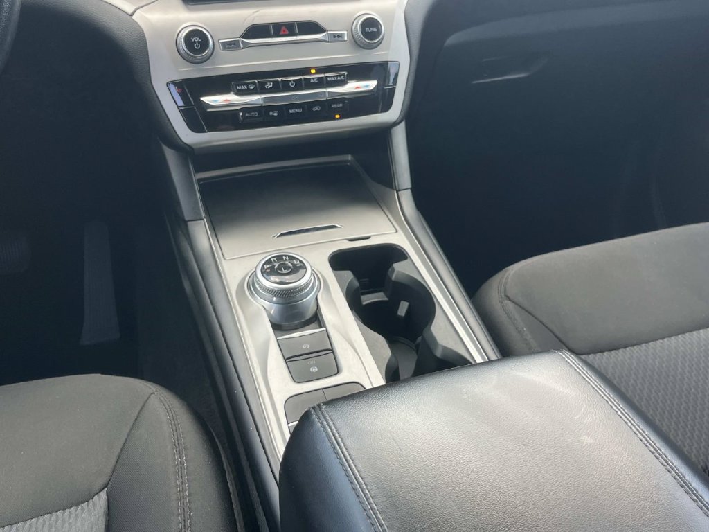 Used 2022 Ford Explorer XLT RWD image 21