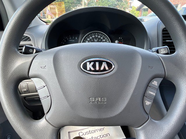 Used 2006 Kia Sedona LX FWD image 12