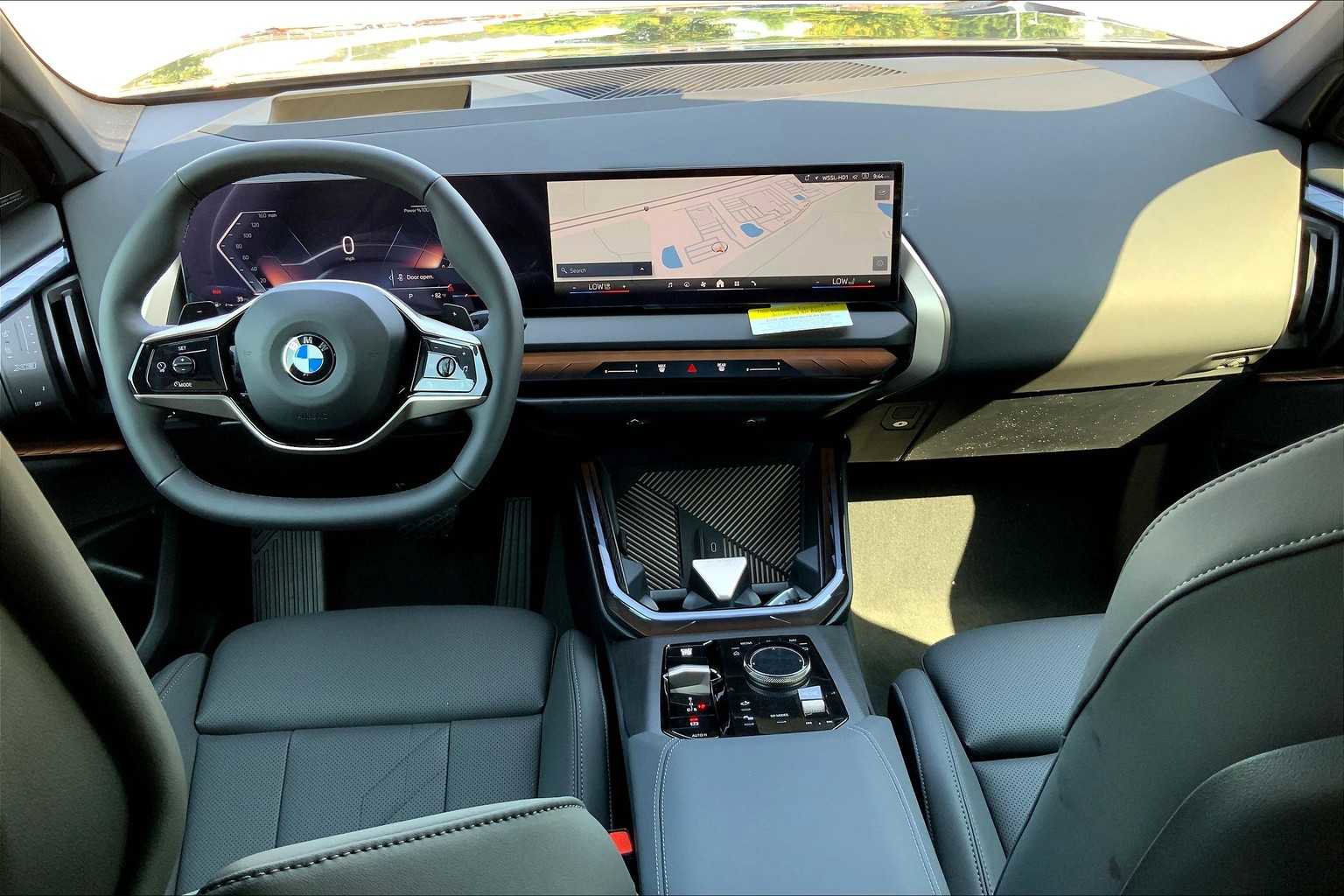 Used 2025 BMW X3 xDrive30i w/ Premium Package image 5