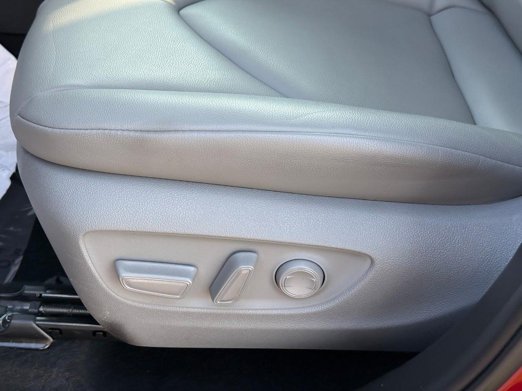 Certified 2024 Toyota Highlander XLE AWD/4WD image 21