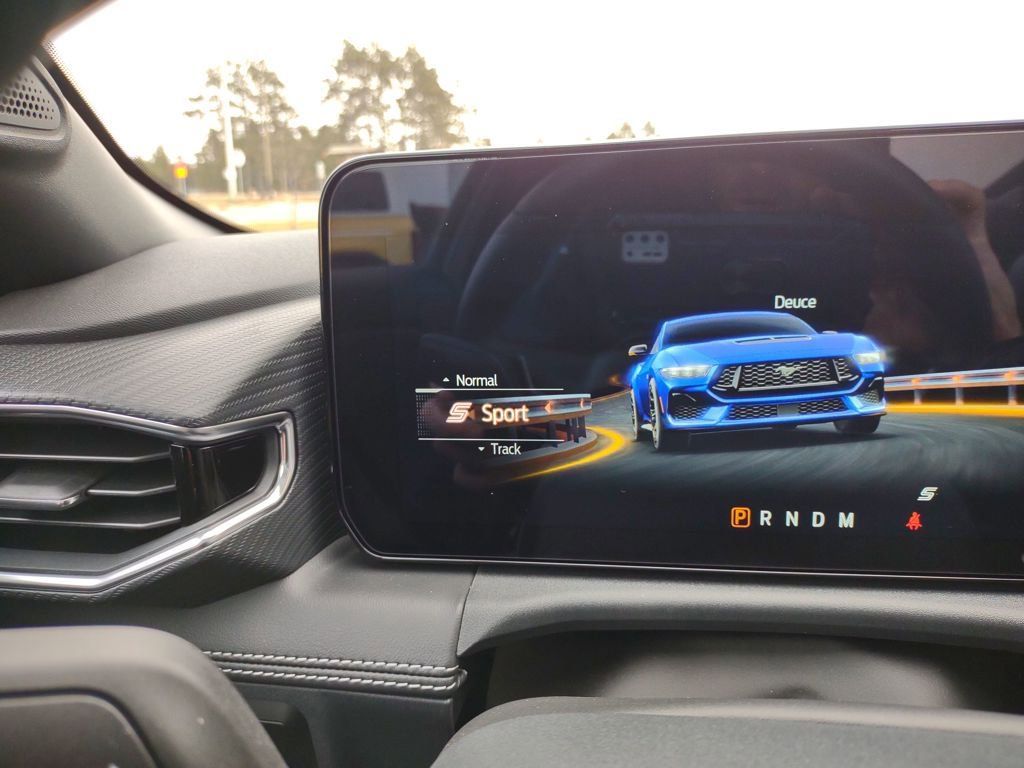 Used 2024 Ford Mustang GT Premium image 30