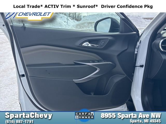 Used 2025 Chevrolet Trax ACTIV w/ Sunroof Package image 9