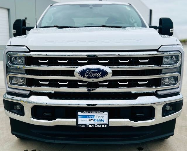 New 2026 Ford F250 Lariat w/ FX4 Off-Road Package image 4