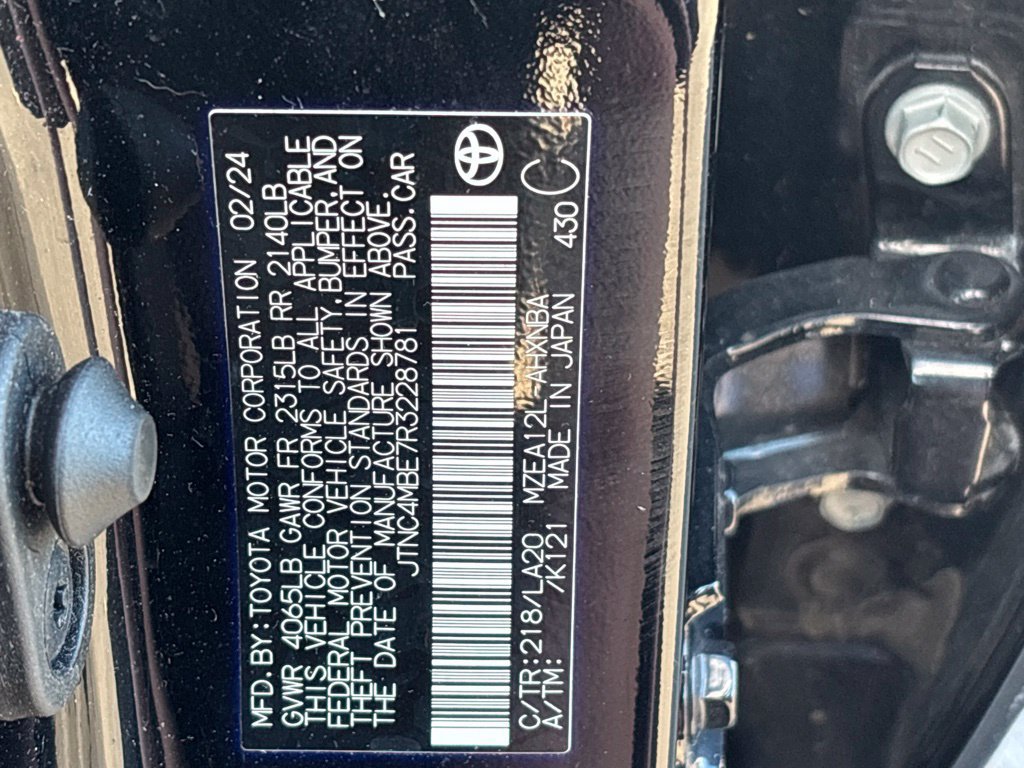 Used 2024 Toyota Corolla XSE FWD image 18