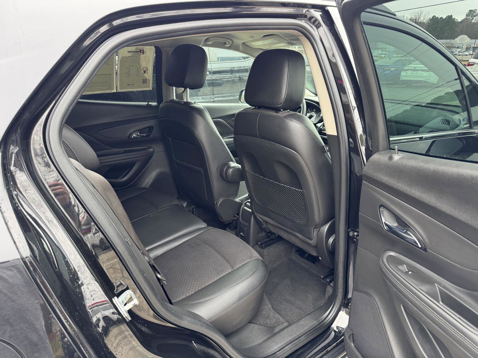 Used 2020 Buick Encore Preferred w/ Safety Package image 13