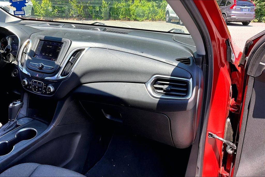 Used 2020 Chevrolet Equinox LT w/ Driver Convenience Package FWD image 18