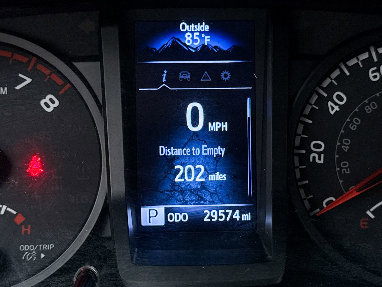 Used 2023 Toyota Tacoma SR AWD/4WD image 32