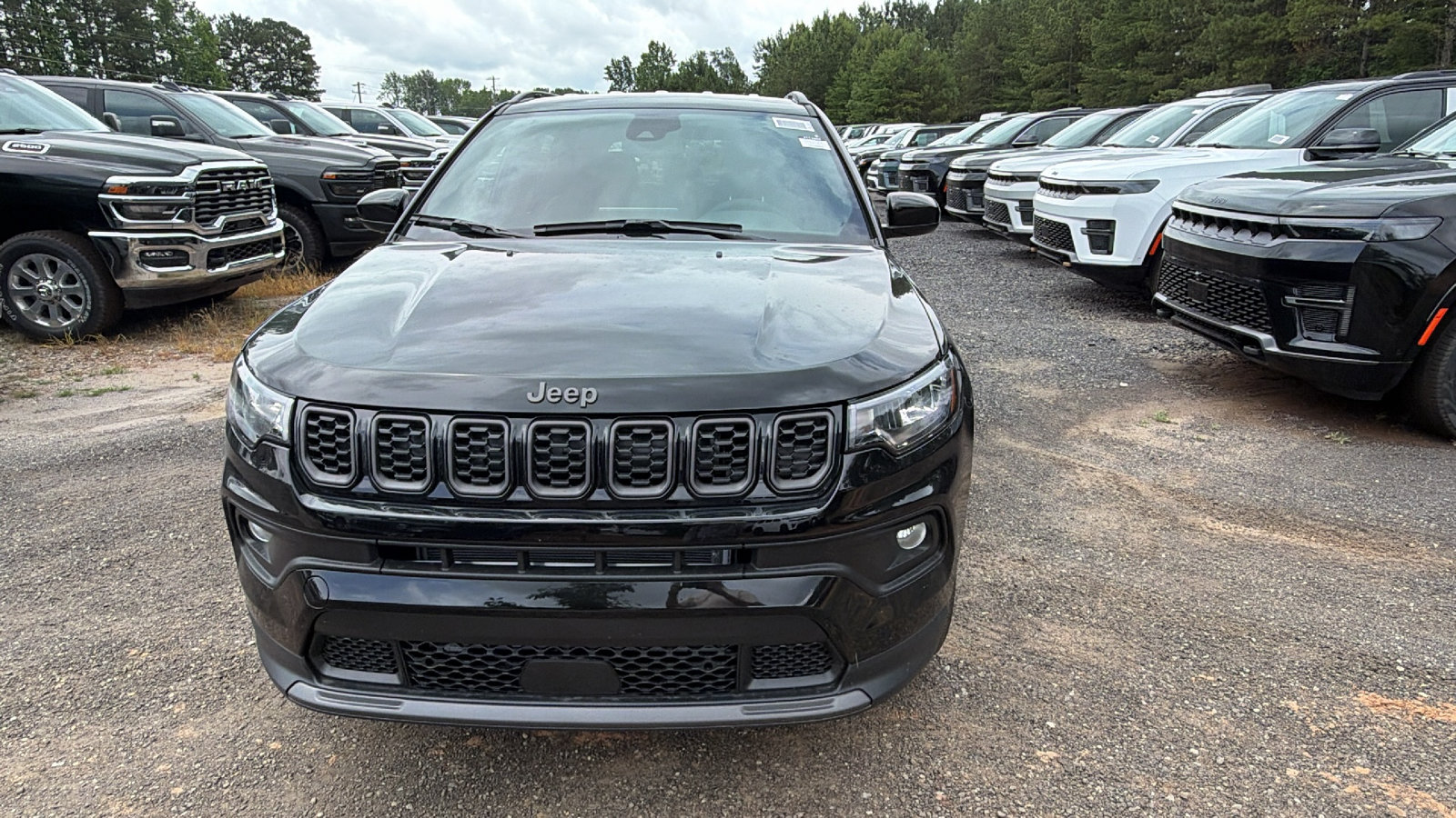 New 2026 Jeep Compass Latitude AWD/4WD image 3