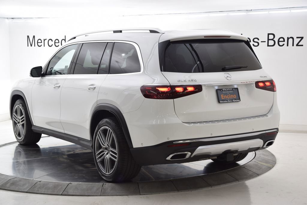 Used 2025 Mercedes-Benz GLS 450 4MATIC image 4