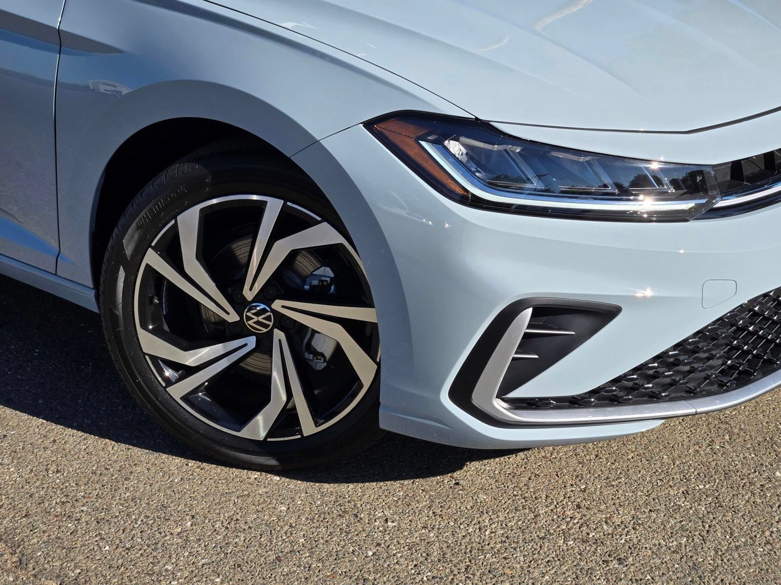 New 2026 Volkswagen Jetta SEL FWD image 10