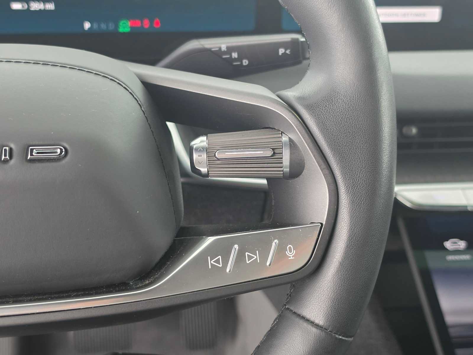 Used 2023 Lucid Air Touring AWD/4WD image 30