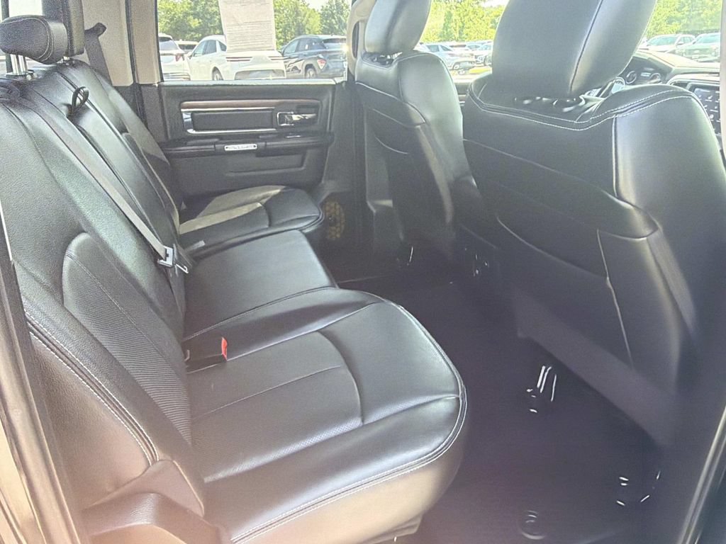 Used 2019 RAM 1500 Laramie w/ Convenience Group AWD/4WD image 23