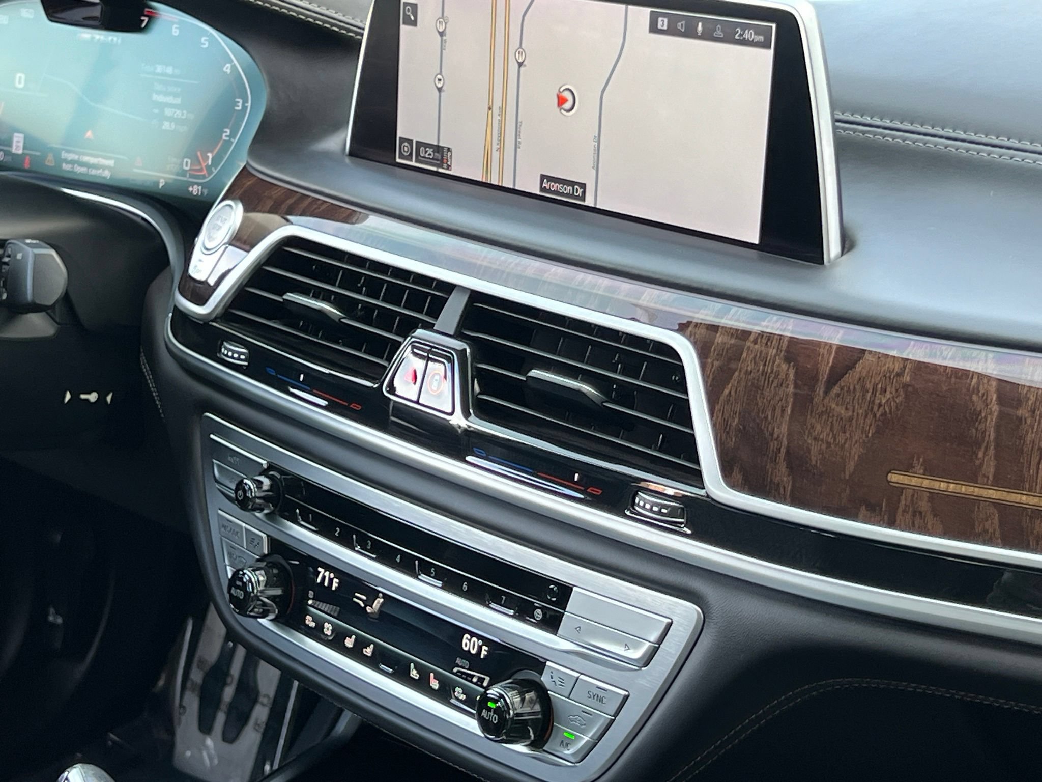 Used 2021 BMW M760i xDrive AWD/4WD image 47