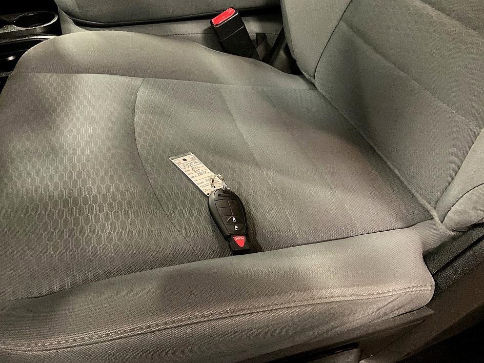 Used 2017 RAM 2500 Tradesman w/ Chrome Appearance Group image 25