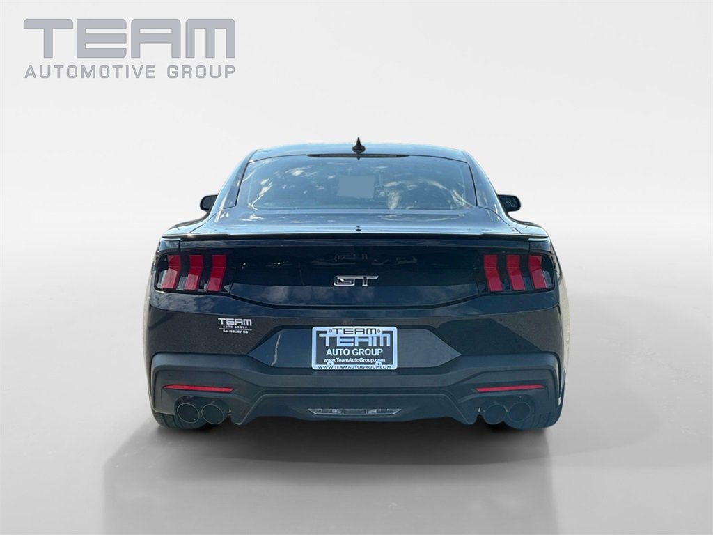 Used 2024 Ford Mustang GT Premium image 6