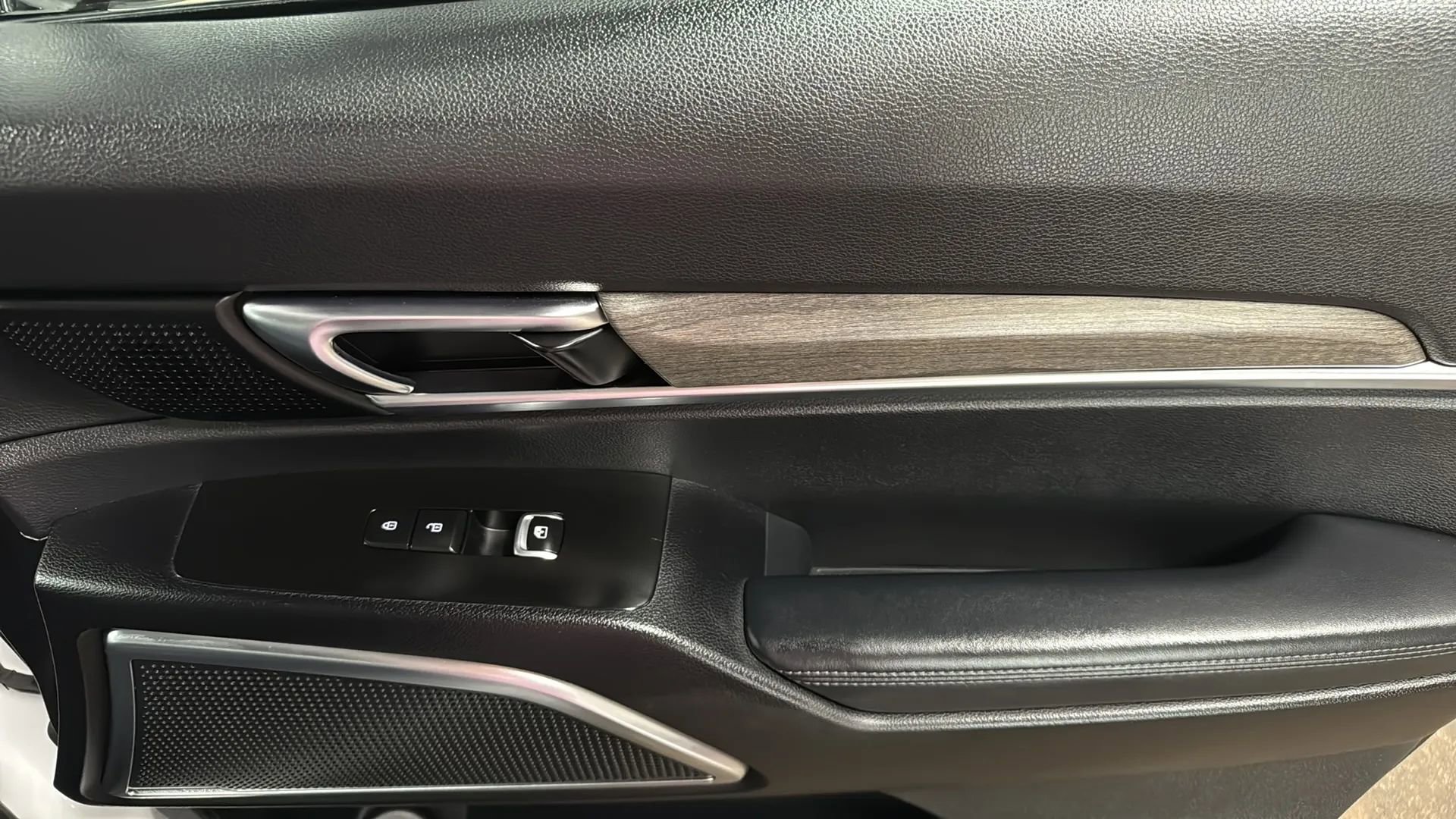 Used 2020 Kia Telluride SX w/ SX Prestige Package image 18