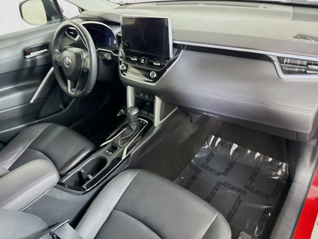 Certified 2024 Toyota Corolla Cross XLE AWD/4WD image 31
