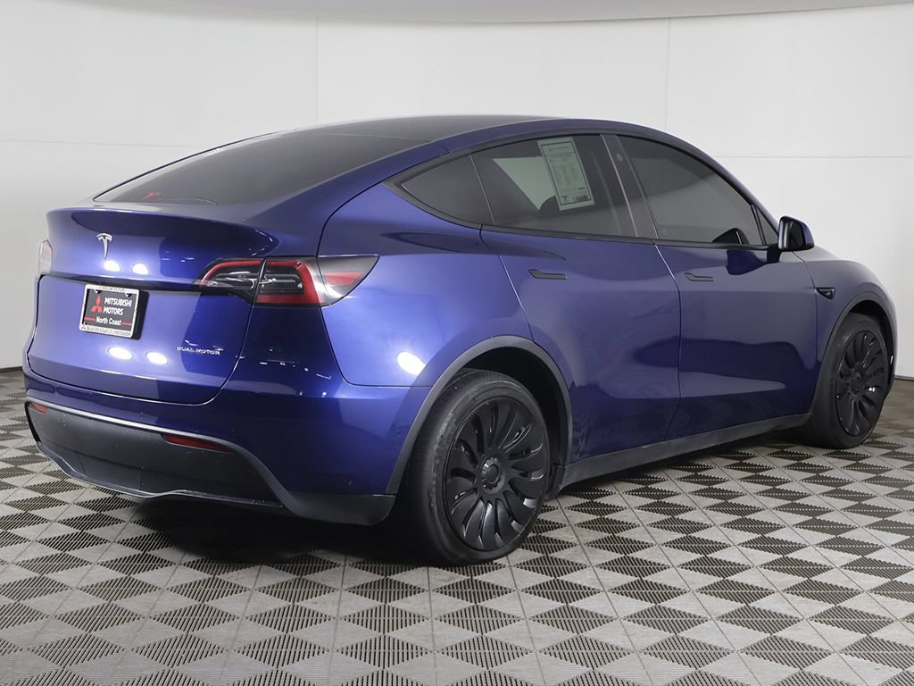 Used 2021 Tesla Model Y Long Range AWD/4WD image 10