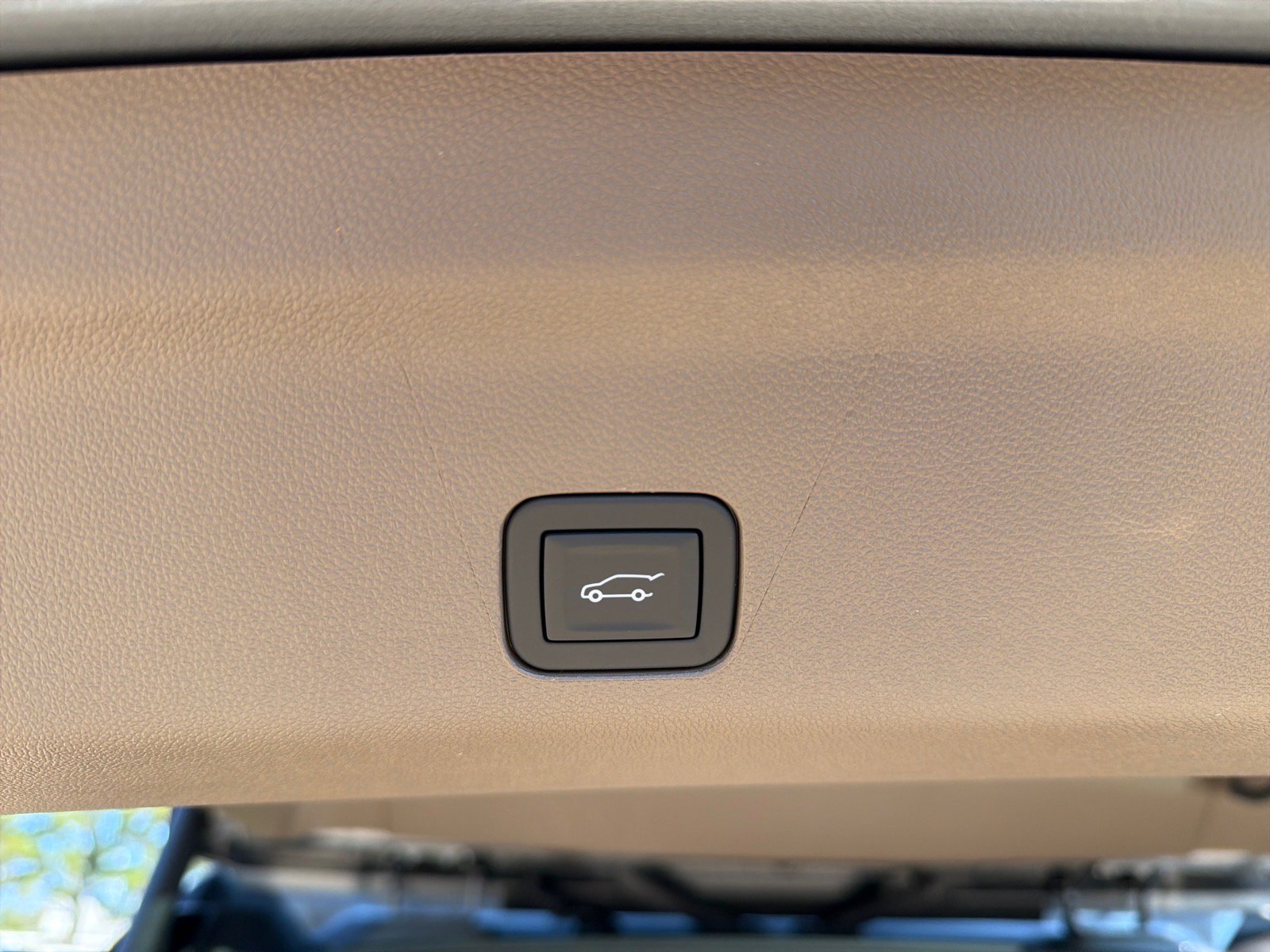 New 2026 GMC Yukon Denali w/ LPO, Floor Liner Package RWD image 23