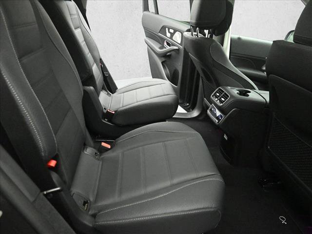 Used 2026 Mercedes-Benz GLS 450 4MATIC image 26