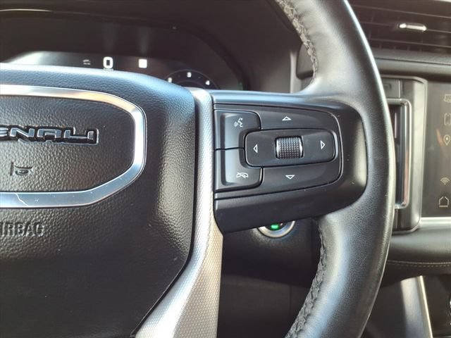 Used 2023 GMC Yukon XL Denali AWD/4WD image 38