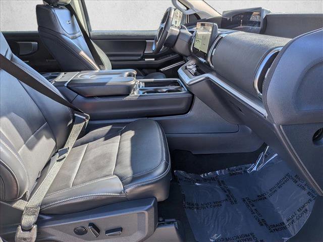 Used 2025 Ford Expedition Platinum AWD/4WD image 24