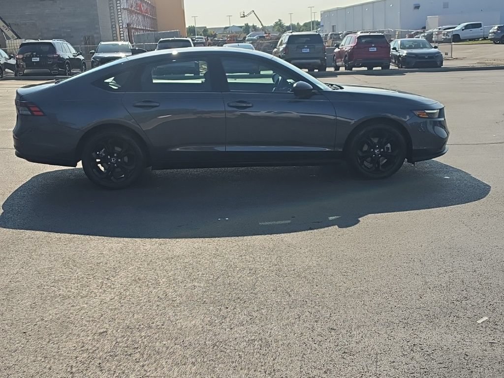 Used 2025 Honda Accord SE image 8
