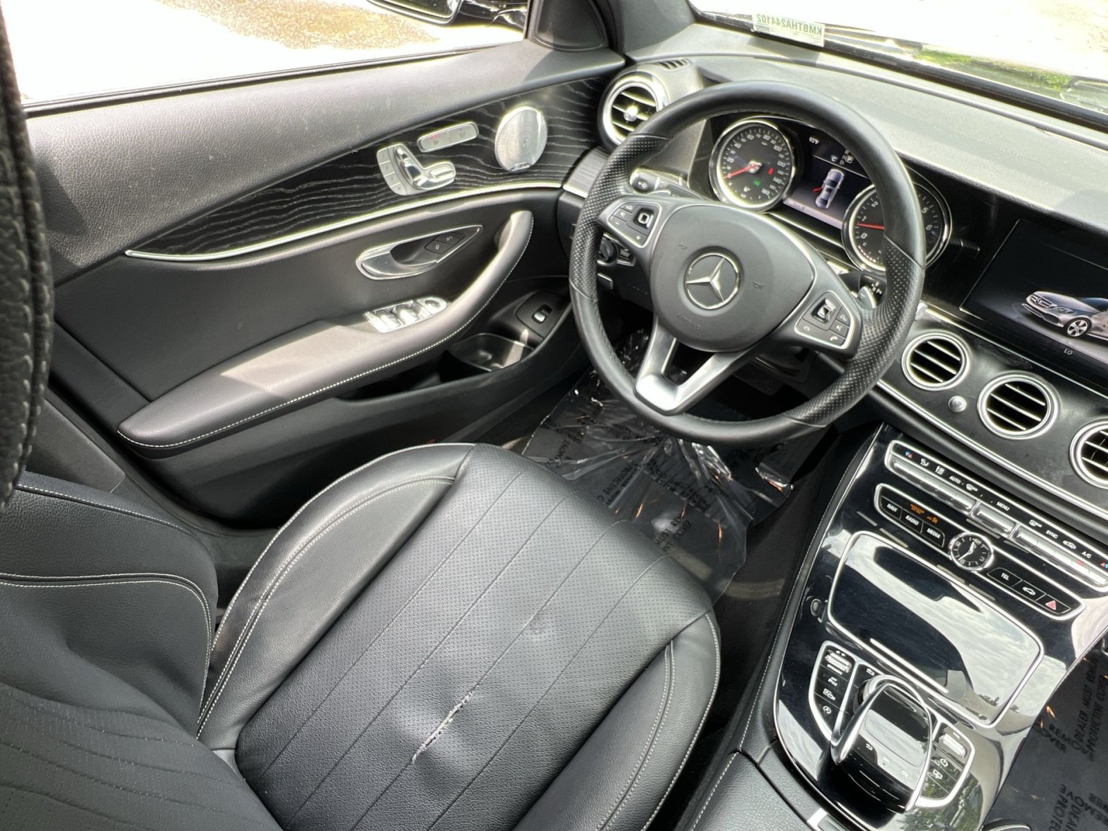 Used 2017 Mercedes-Benz E 300 4MATIC image 16