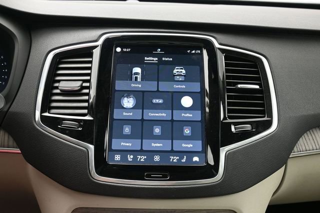 Used 2023 Volvo XC90 B5 Plus w/ Protection Package Premier AWD/4WD image 16