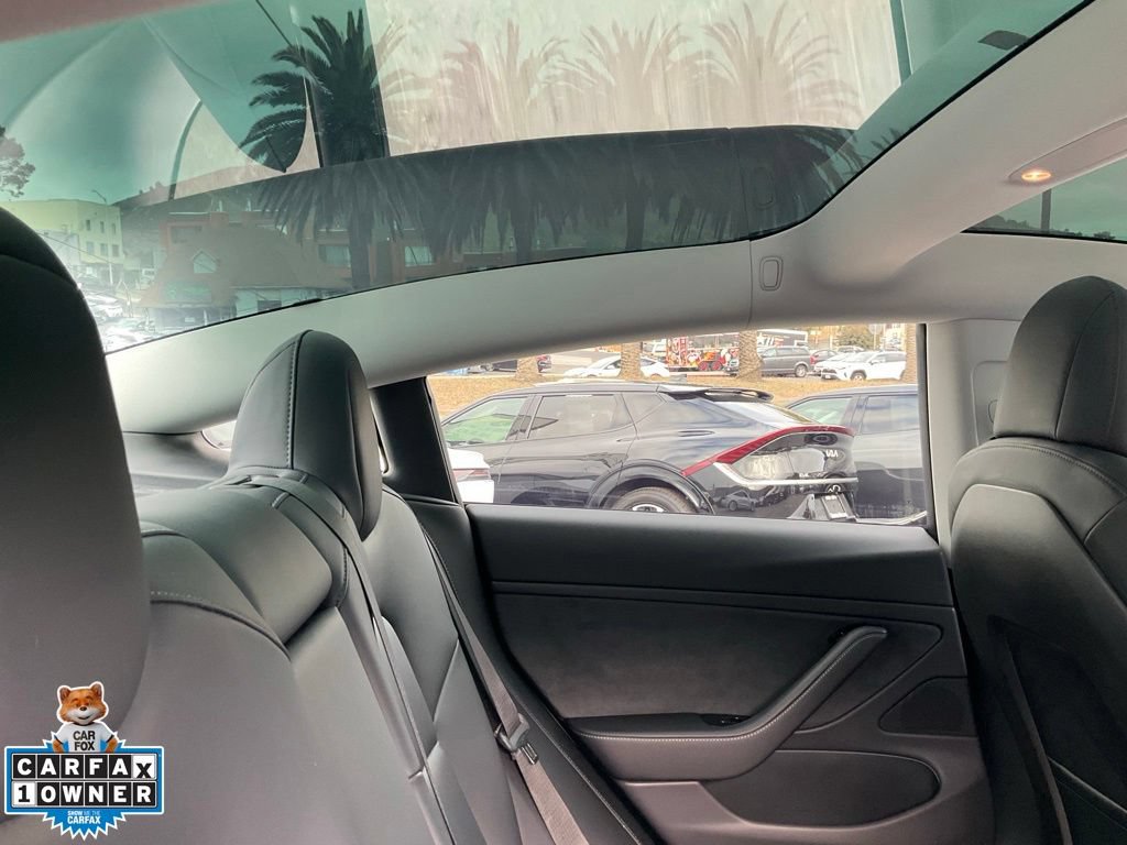 Used 2018 Tesla Model 3 Long Range RWD image 54