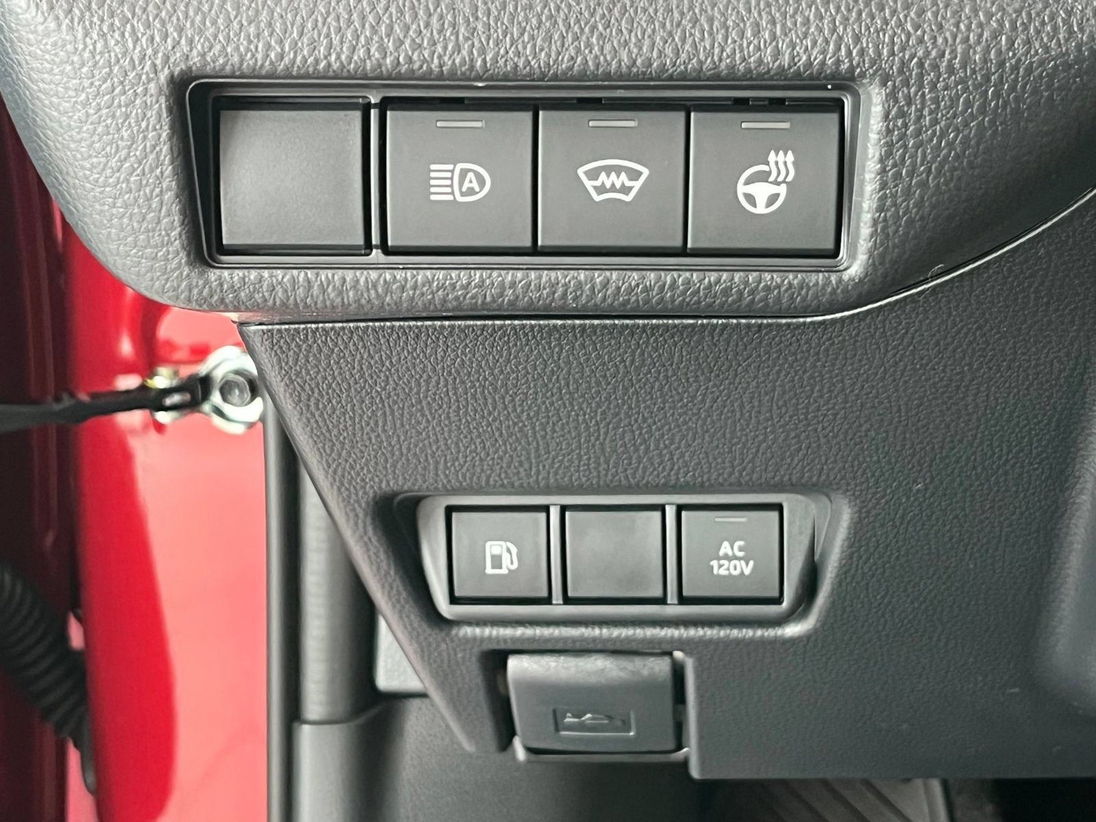 New 2026 Toyota Prius Plug-In Hybrid FWD image 33