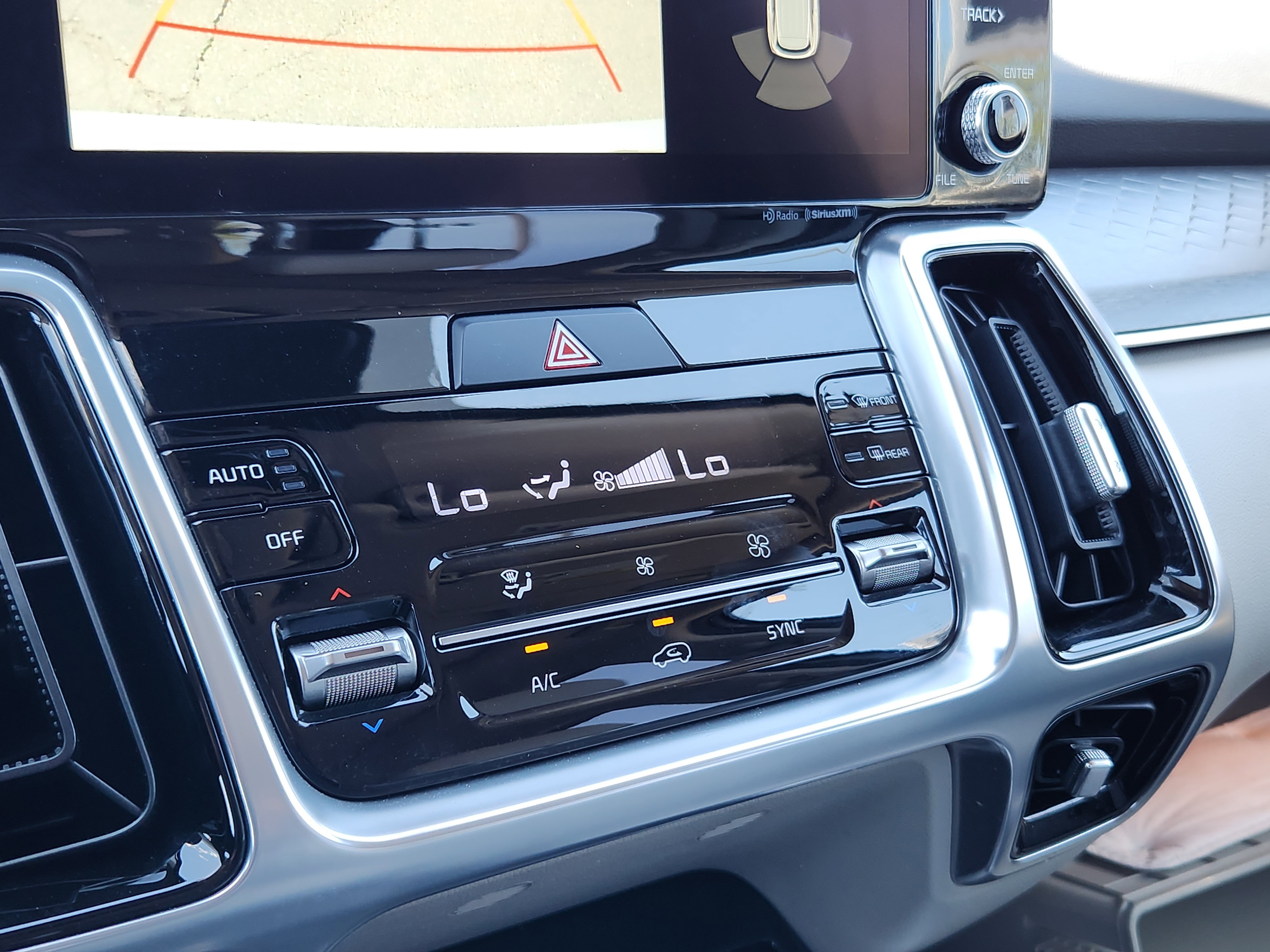 Used 2023 Kia Sorento SX image 13