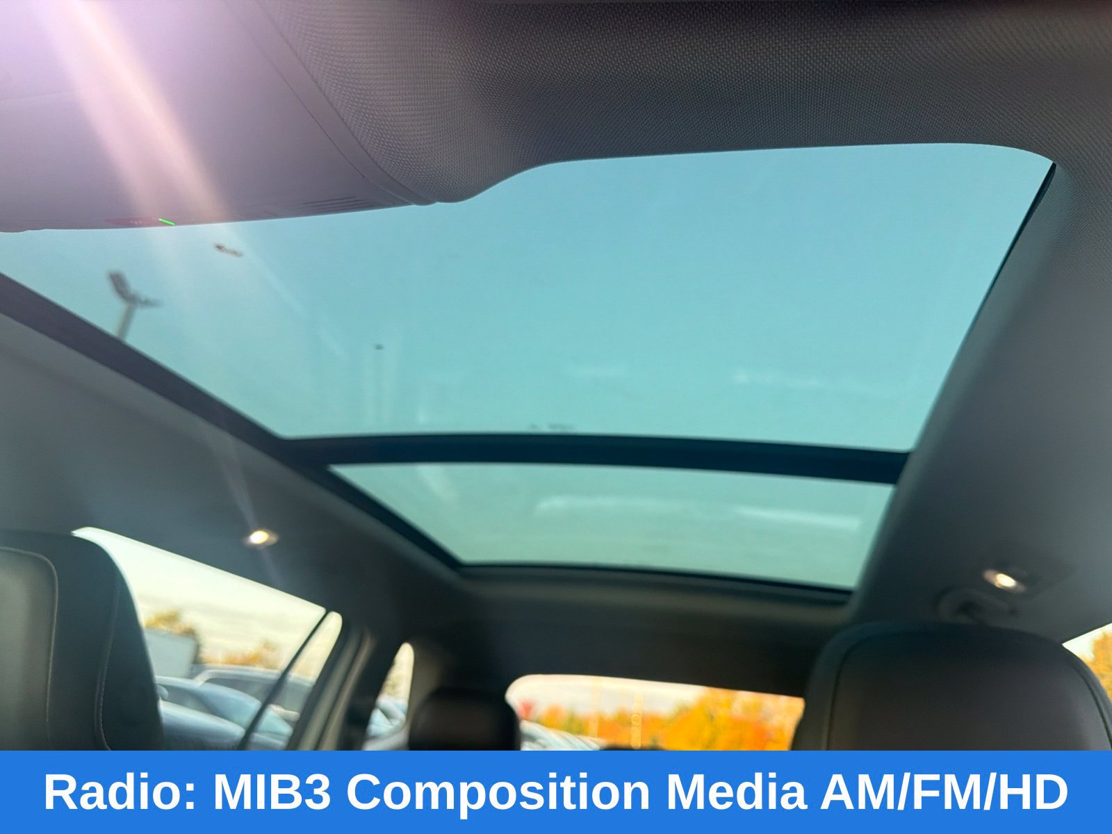 Used 2021 Volkswagen Tiguan SE w/ Panoramic Sunroof Package AWD/4WD image 20