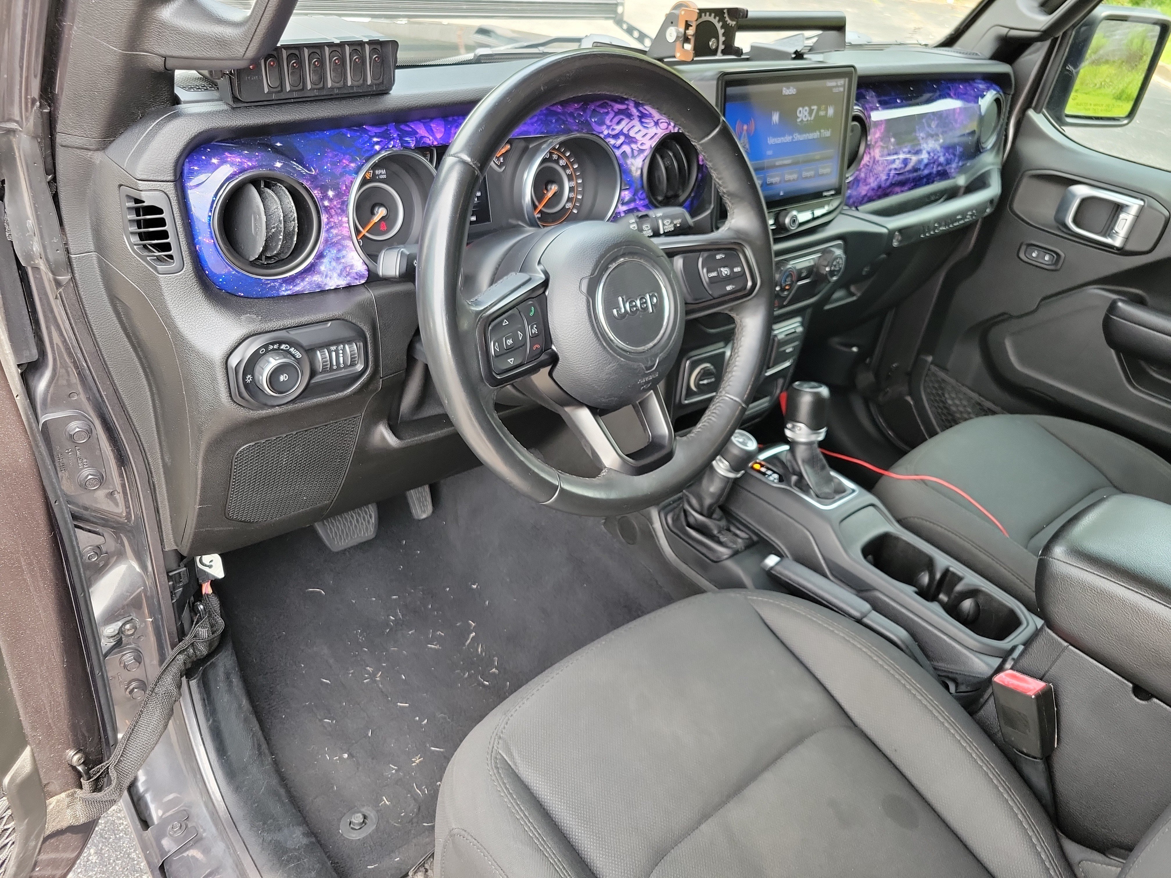 Used 2019 Jeep Wrangler Unlimited Sport S AWD/4WD image 3