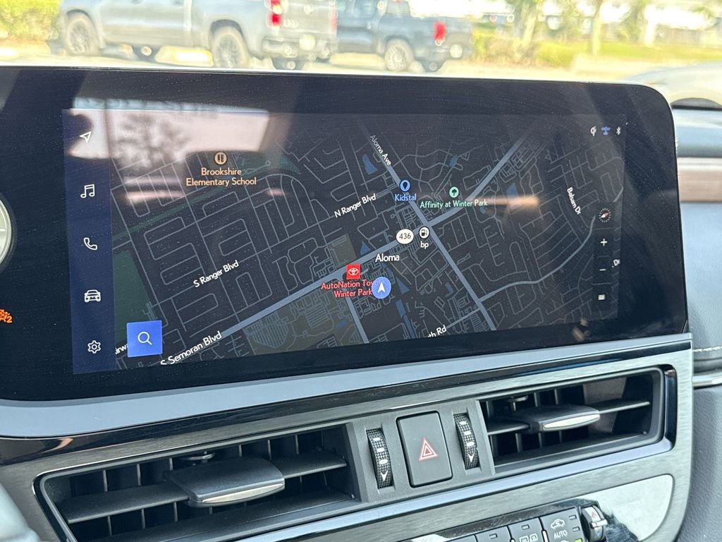 Used 2025 Lexus ES 350 w/ Premium Package image 22