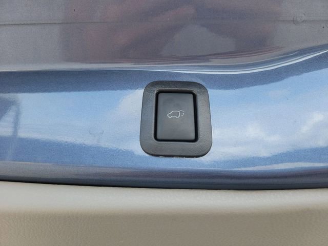 Used 2019 Toyota Highlander XLE image 11